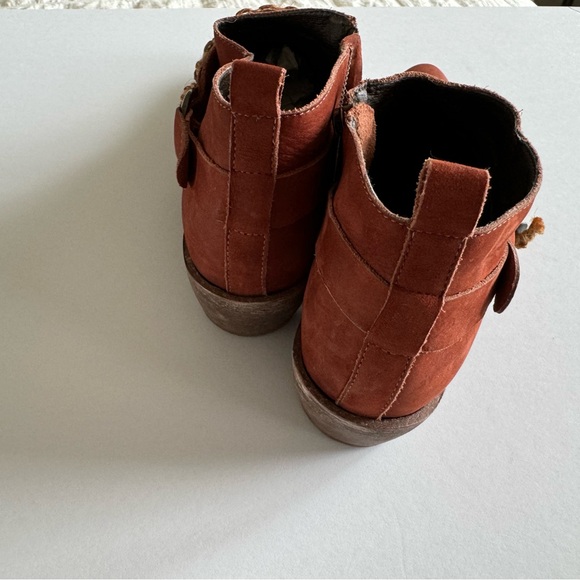 Diego di Luca Rust Colored Ankle Boots, 7, Rope Detail at Ankle, Like New - Picture 5 of 7